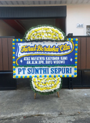 Papan Bunga Duka di Atu Lintang